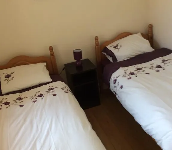 Апартаменты Town Opera Mews - 2 Bed